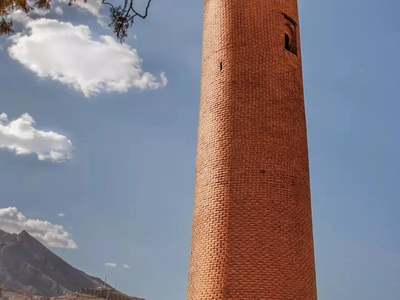 مناره آجری