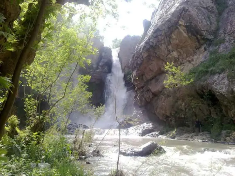 آبشار دشه - تصویر 1