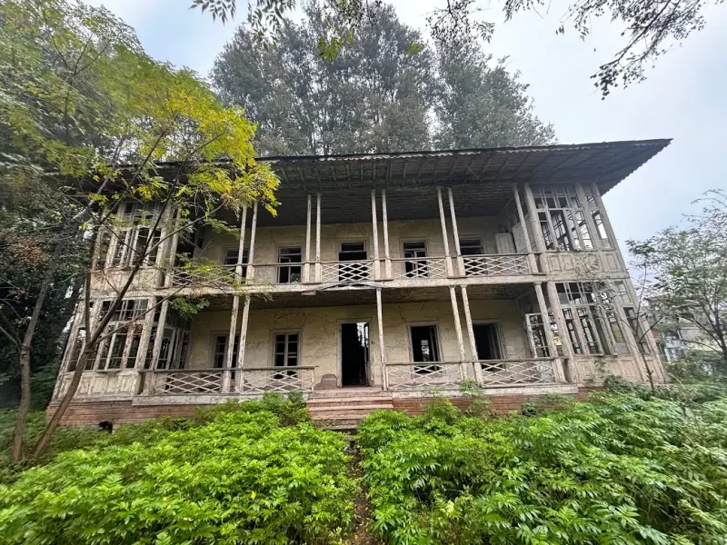 باغ و عمارت تاریخی چوکام - تصویر 1