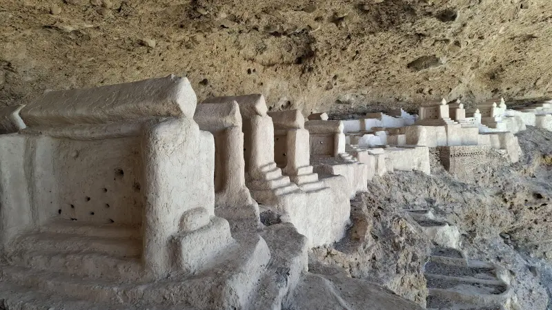 گورستان هفتاد ملا - تصویر 4