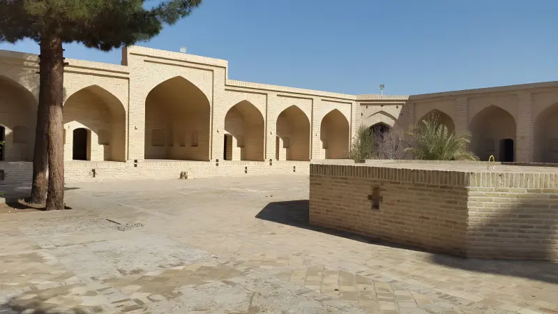 کاروانسرای رشتی - تصویر 1
