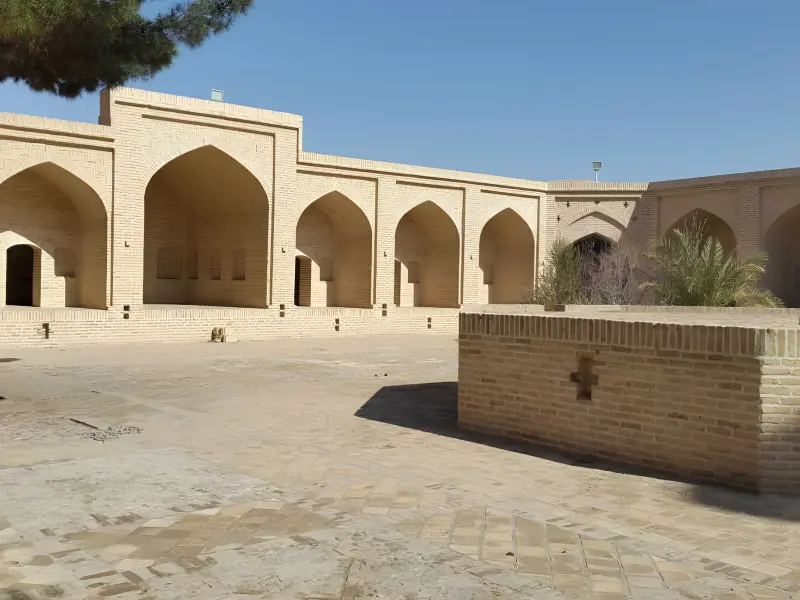 کاروانسرای رشتی - تصویر 1