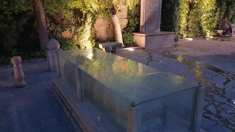 آرامگاه خواجوی کرمانی - تصویر 6
