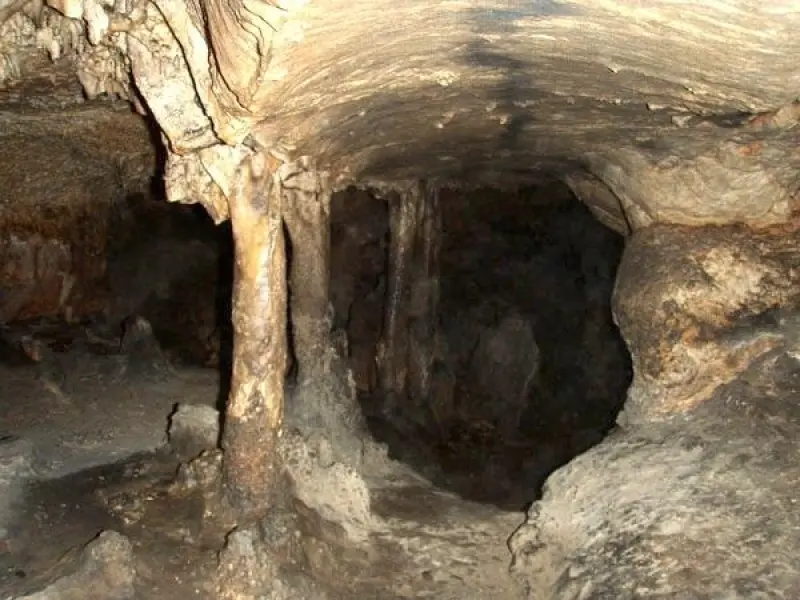 غار یکه چاه