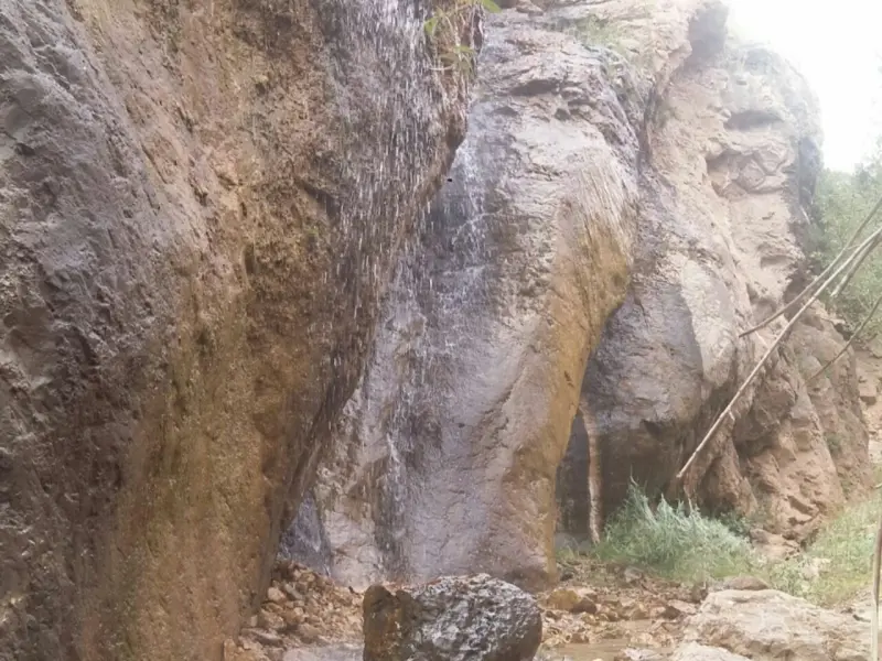 آبشار پل دله