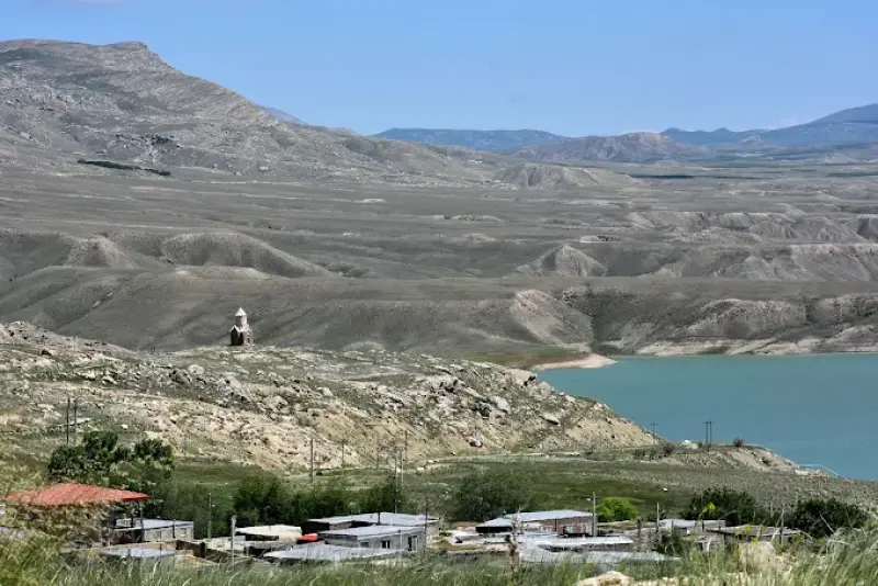 کلیسای زور زور - تصویر 2