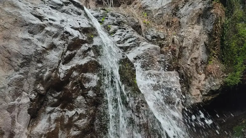 آبشار ارزنه - تصویر 1