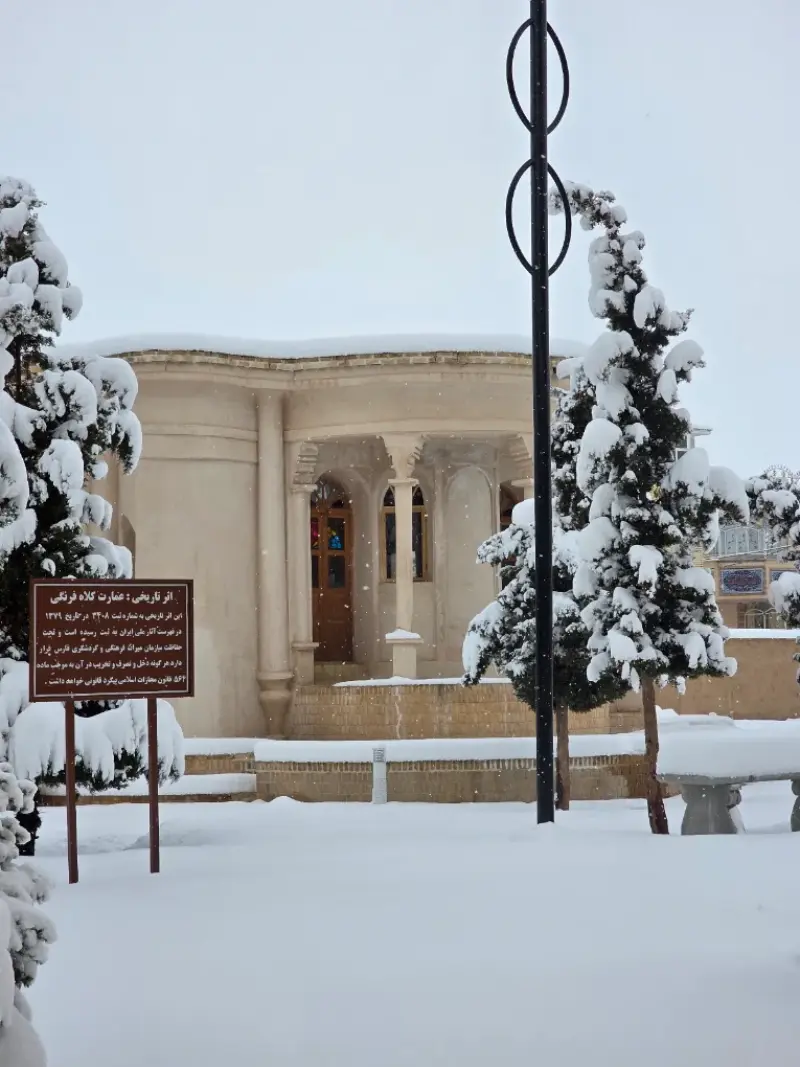 عمارت کلاه فرنگی آباده - تصویر 5