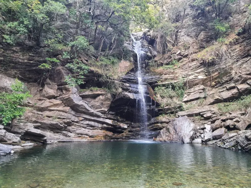 آبشار حسینا
