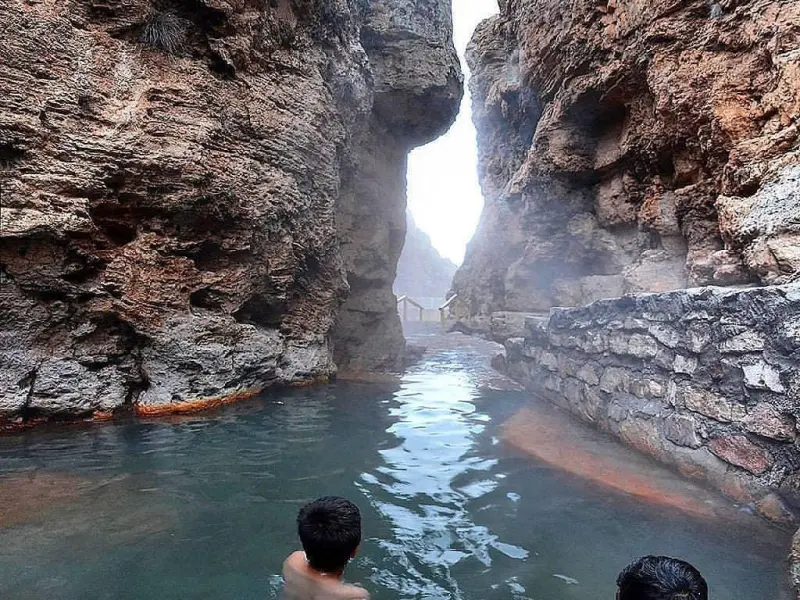 آب گرم قینرجه - تصویر 2