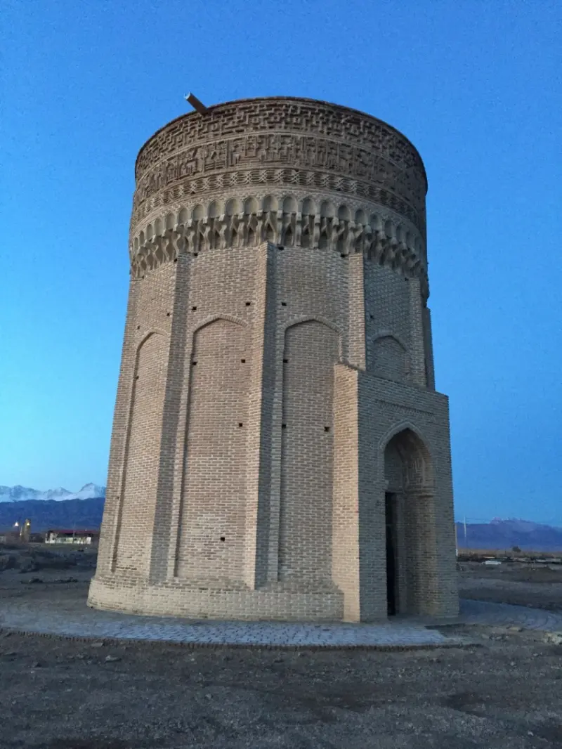برج مهماندوست - تصویر 4