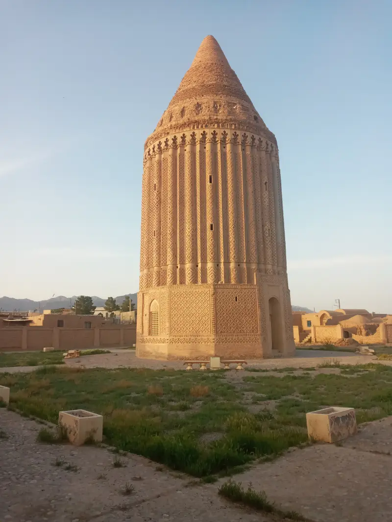 برج علی‌آباد - تصویر 4