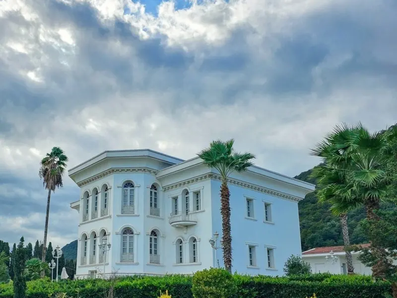کاخ مرمر رامسر