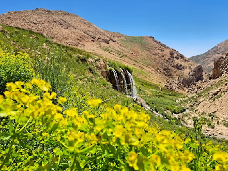 آبشار نیاکان - تصویر 2