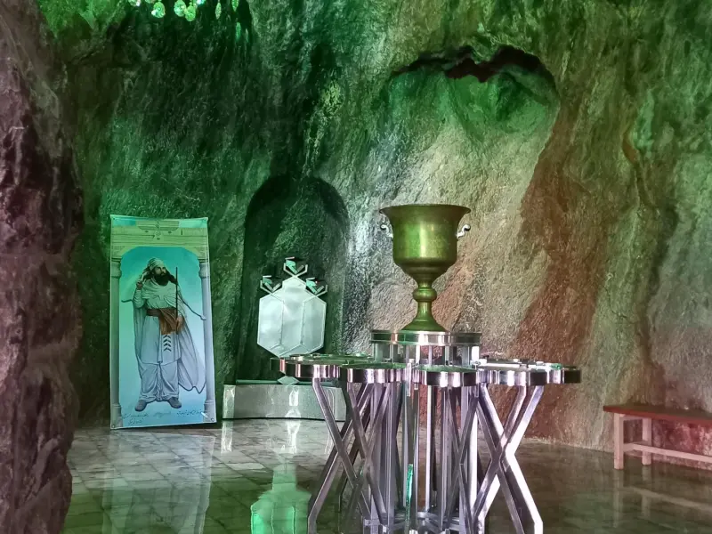 زیارتگاه چک‌چک - تصویر 4