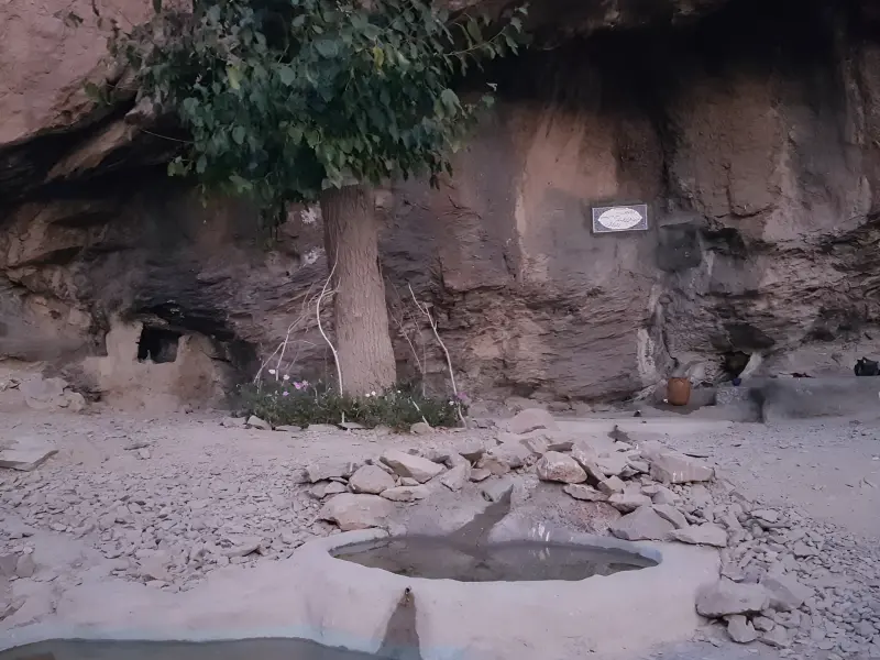چشمه پیرمراد