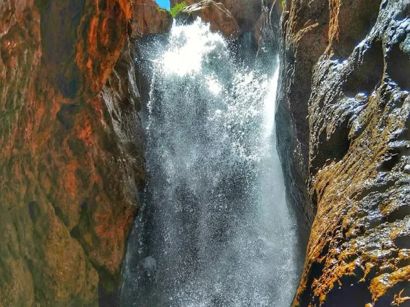 آبشار تنگه داستان - تصویر 2