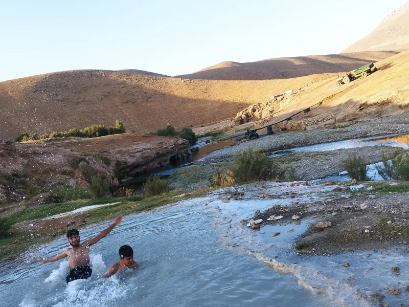 چشمه آب گرم هفت آباد - تصویر 4