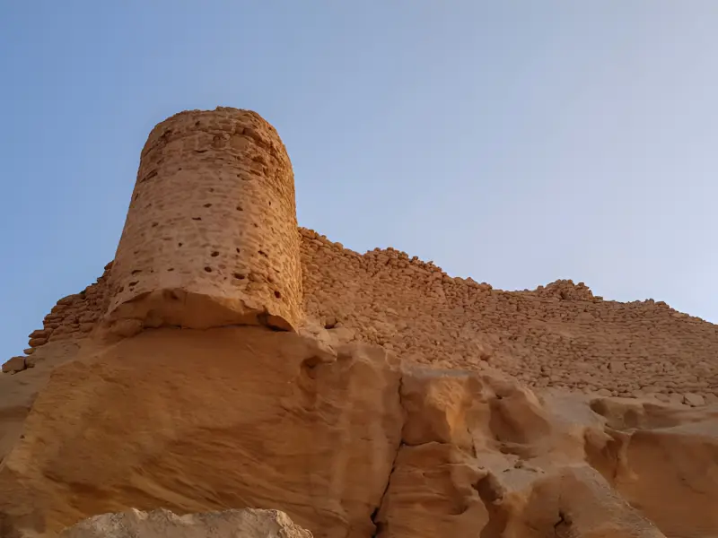 قلعه لشتان