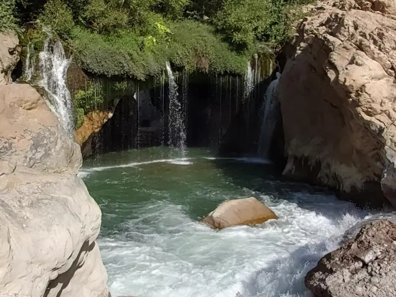 آبشار آب ملخ - تصویر 2