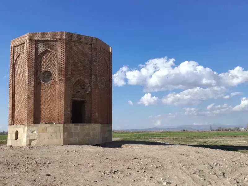 برج شاطر (گنبد شاطر) - تصویر 1