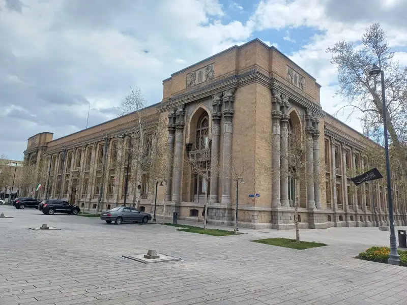 میدان مشق - تصویر 1