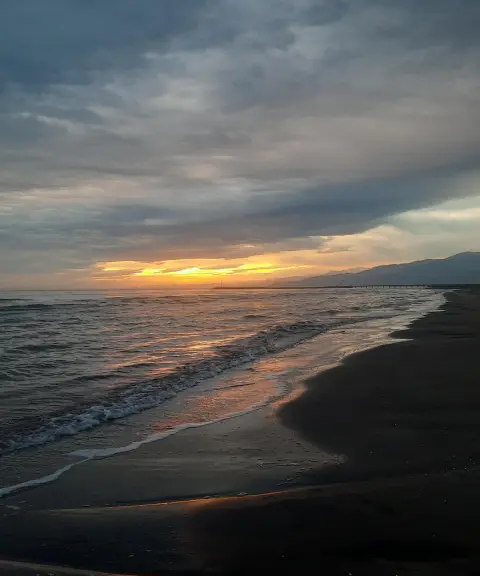 ساحل چمخاله، گیلان