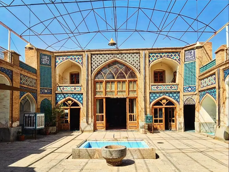 مسجد سرخی