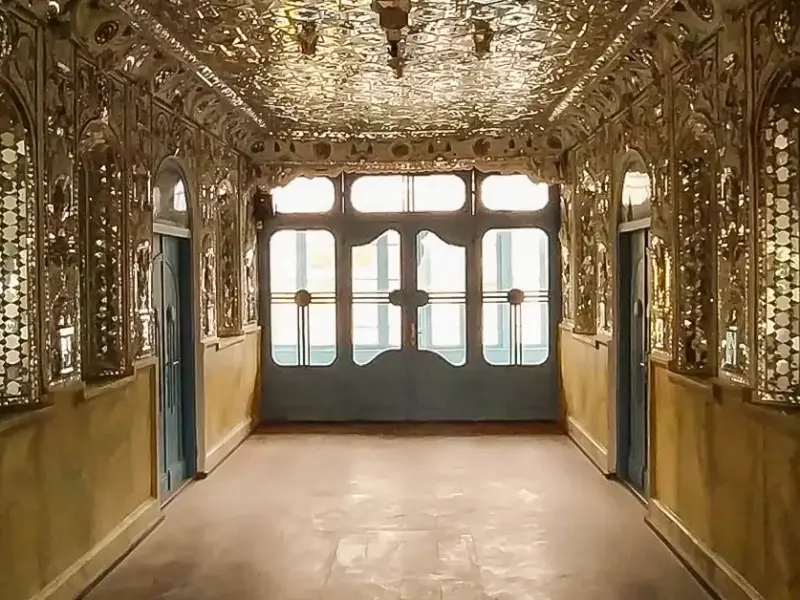 خانه ابریشمی - تصویر 3
