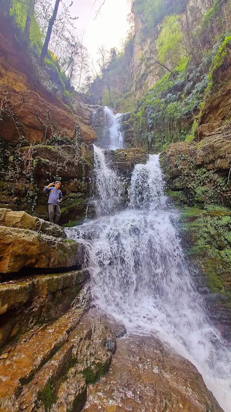 آبشار هفت بهشت - تصویر 3