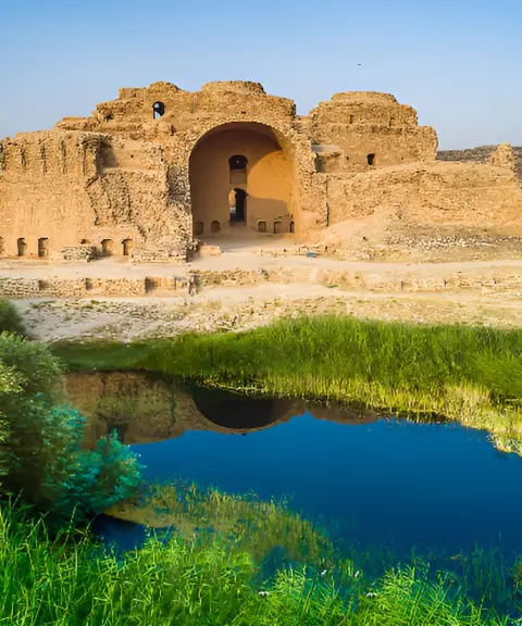 کاخ اردشیر بابکان، فارس