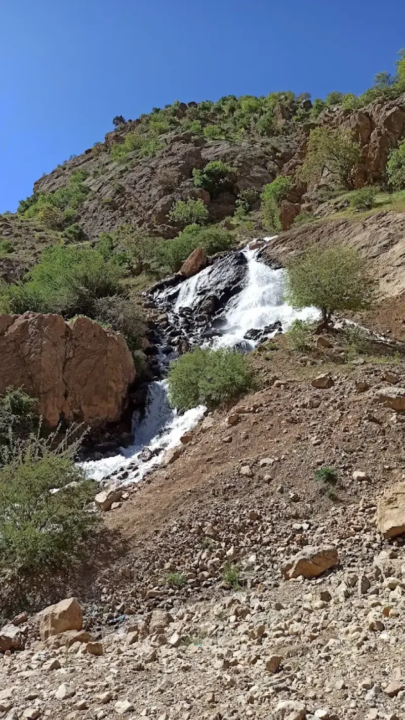 آبشار طرزه - تصویر 2