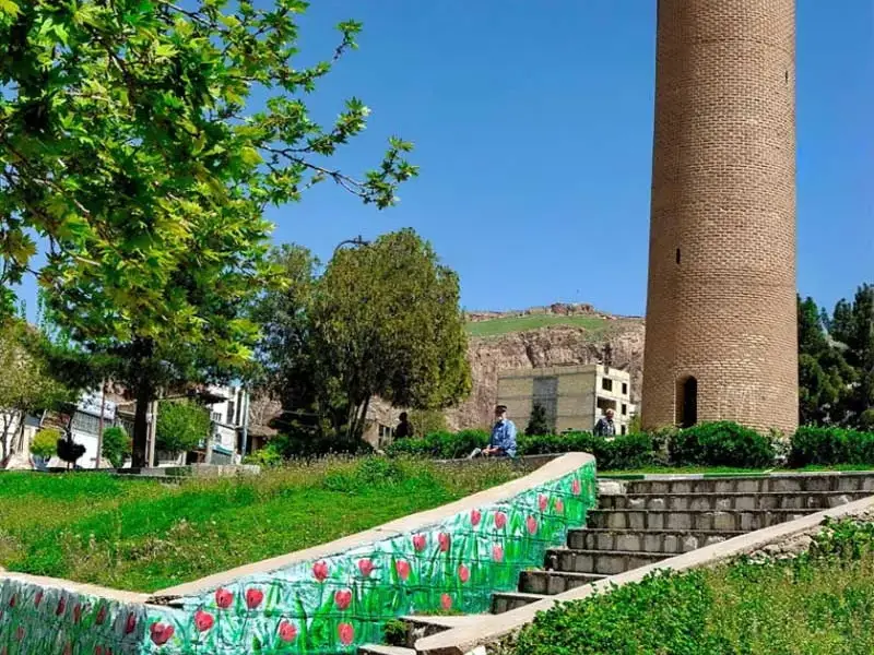 مناره آجری - تصویر 3