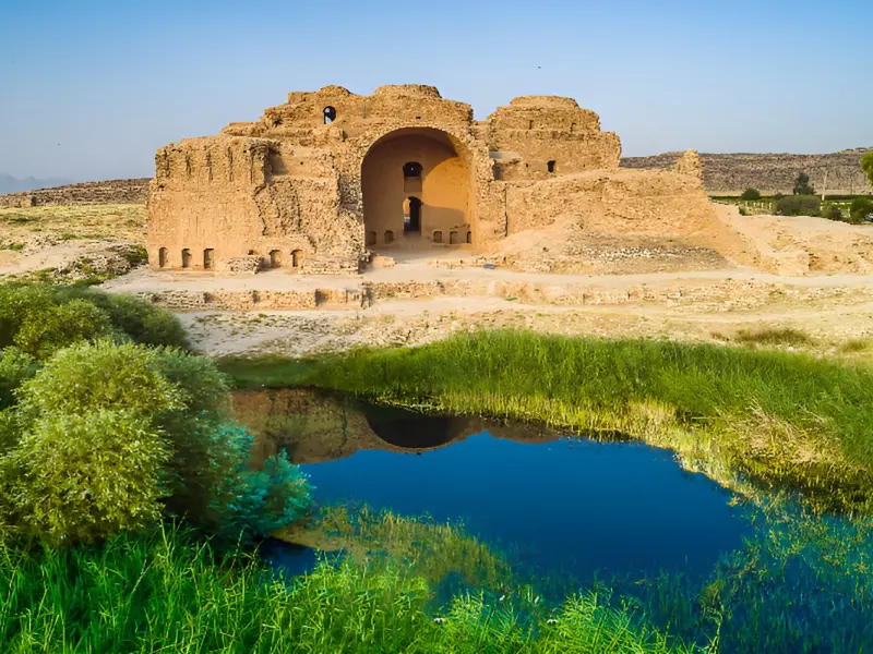 کاخ اردشیر بابکان