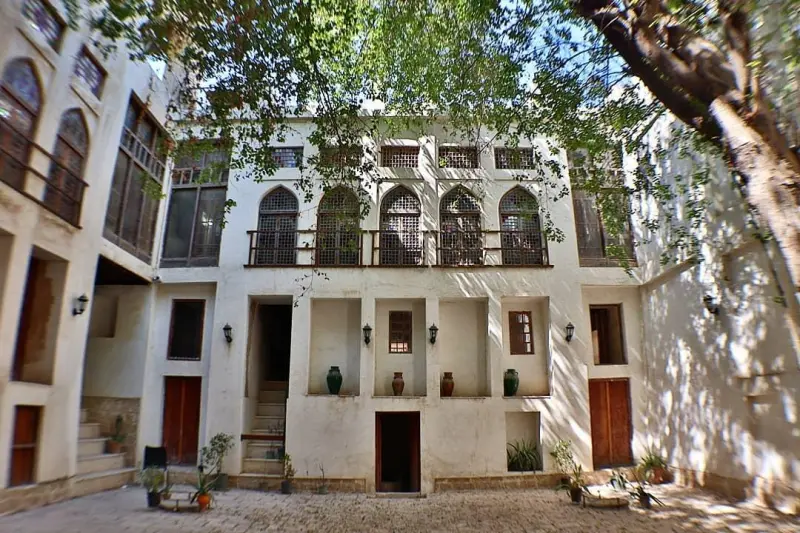 عمارت دهدشتی - تصویر 1
