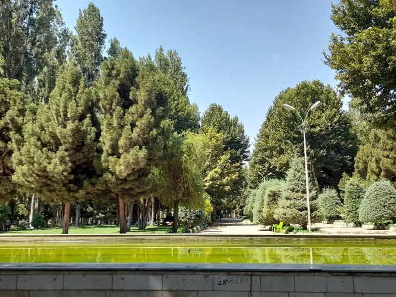 باغ میکاییل (پارک ملت مهاباد)