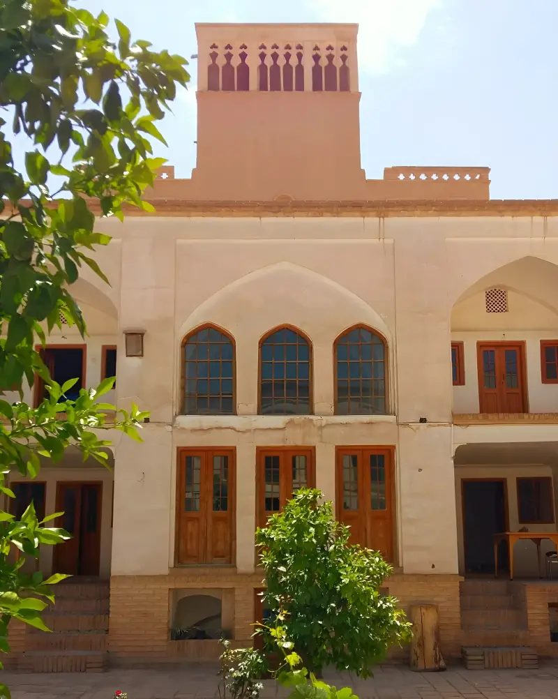 خانه تدین - تصویر 2