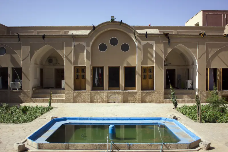خانه آل یاسین - تصویر 2