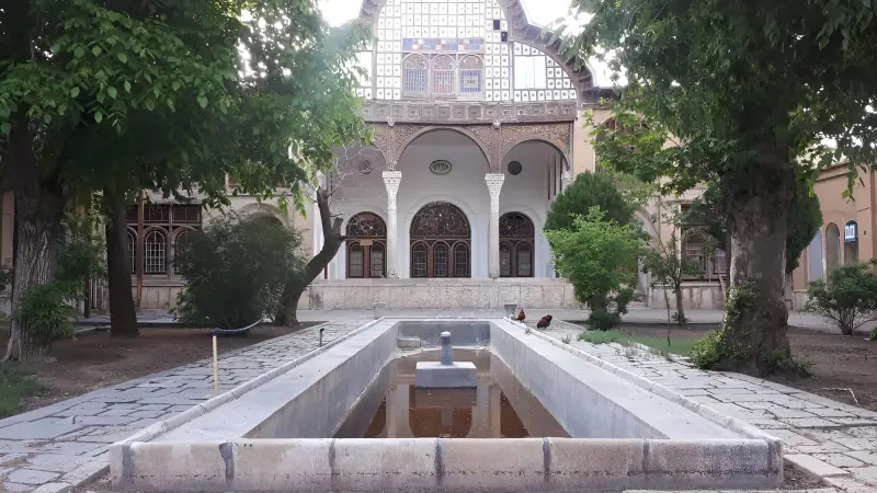 عمارت مشیر دیوان - تصویر 2