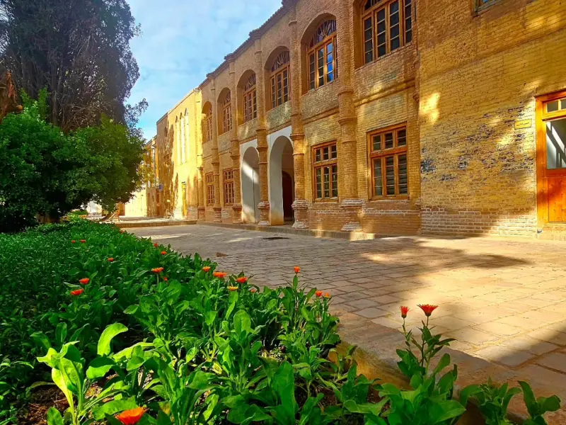 باغ و عمارت رحیم آباد - تصویر 22