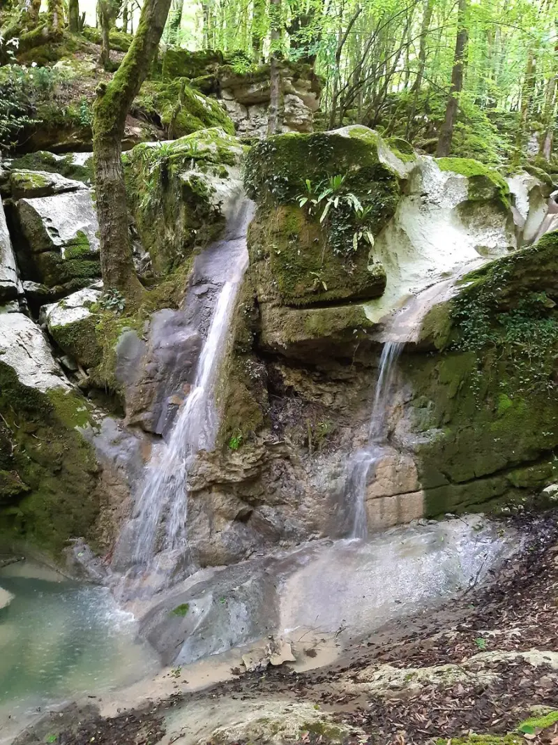 چشمه چالنی - تصویر 1