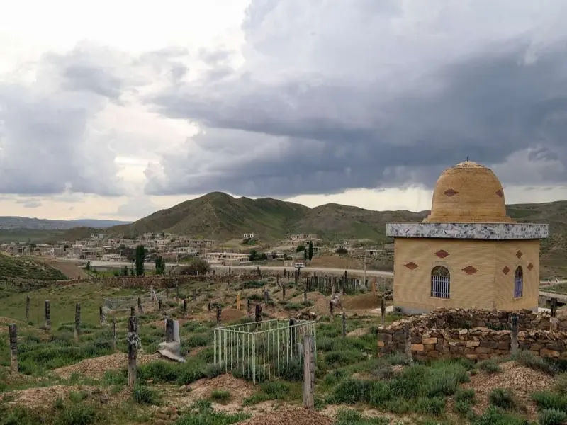 قبرستان باغلق
