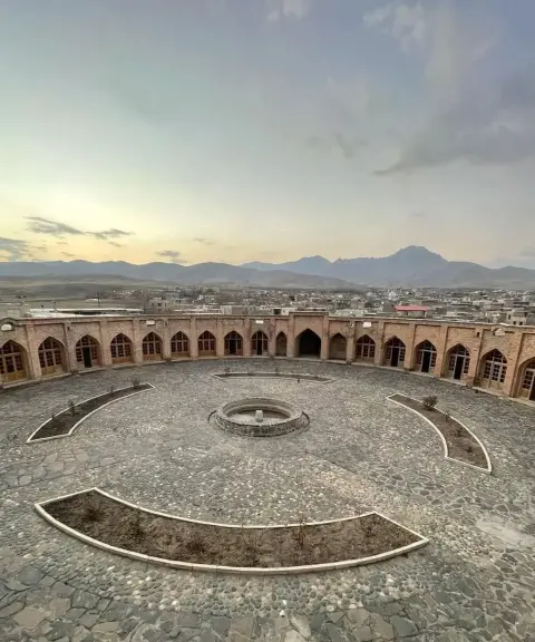کاروانسرای تاج آباد، همدان