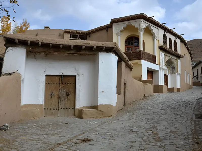 خانه نیما یوشیج - تصویر 1