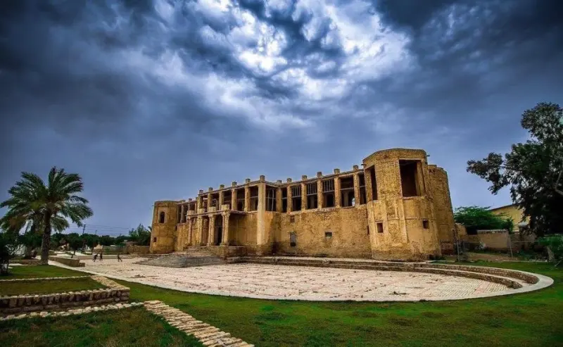 عمارت ملک - تصویر 4