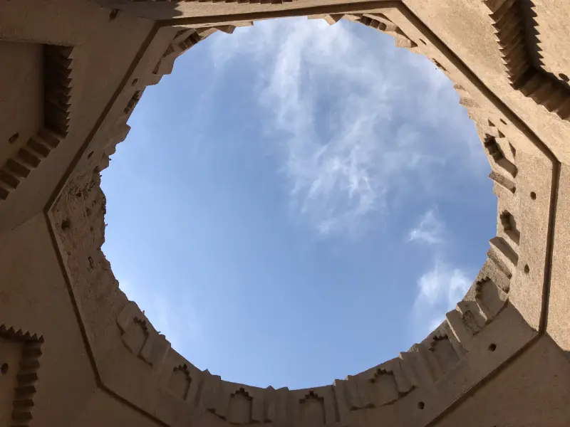 برج چهل دختران - تصویر 2