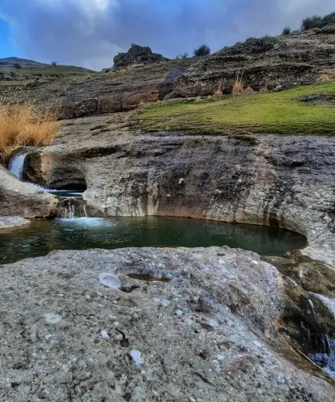 آبشار طلایی مخملکوه، لرستان