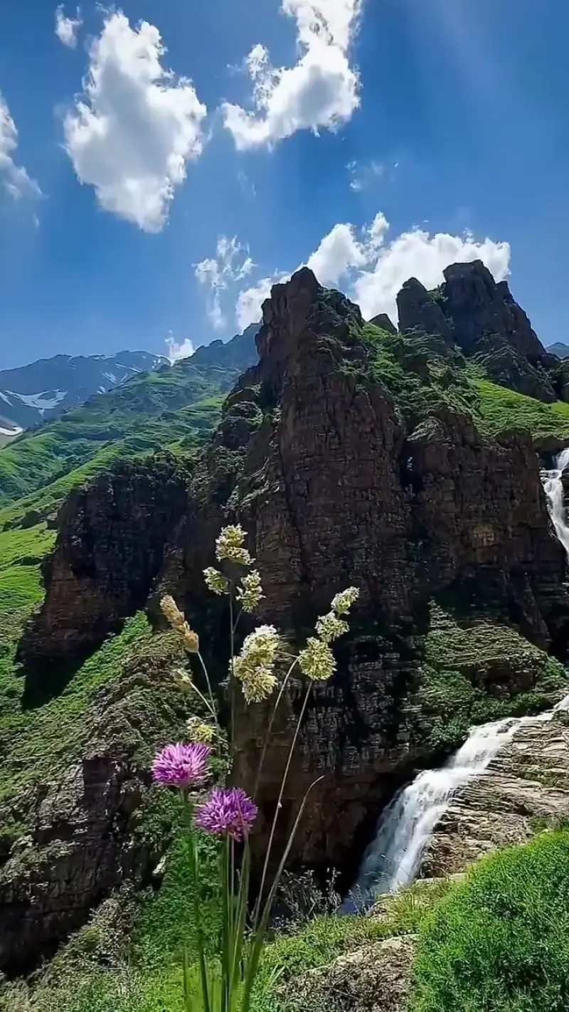 آبشار سیاه چشمان - تصویر 1