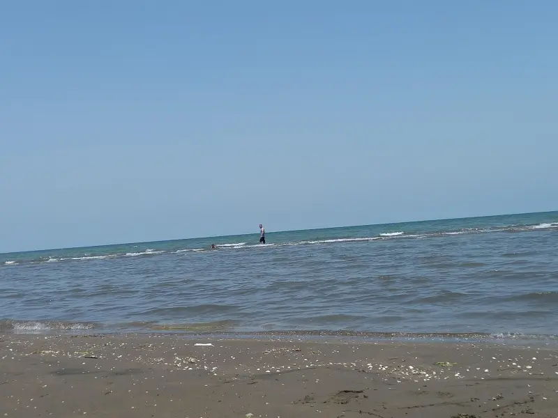 ساحل چمخاله - تصویر 4