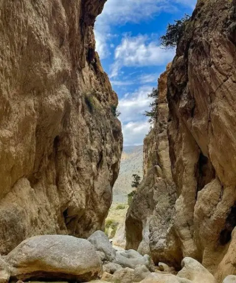 تنگه روزیه، سمنان
